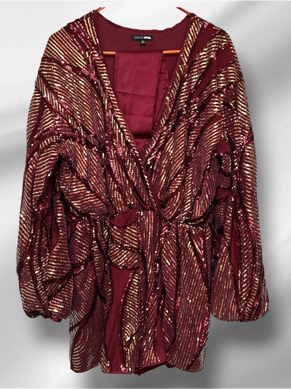 Fashion Nova Burgundy & Gold Sequin Wrap Romper Size XL NWOT - Picture 1 of 8